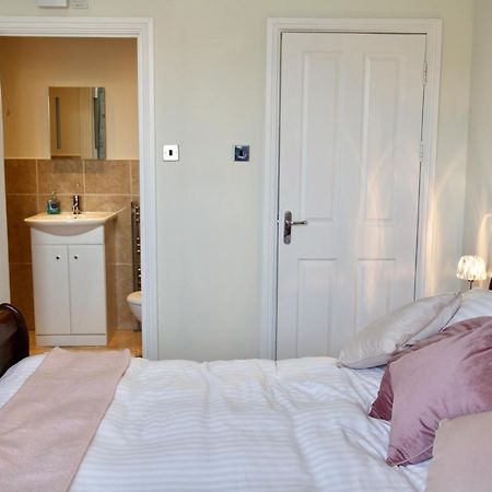 Mostyn Villa Free Private Parking Llandudno Buitenkant foto