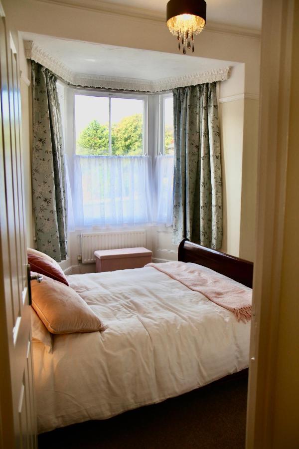 Mostyn Villa Free Private Parking Llandudno Buitenkant foto