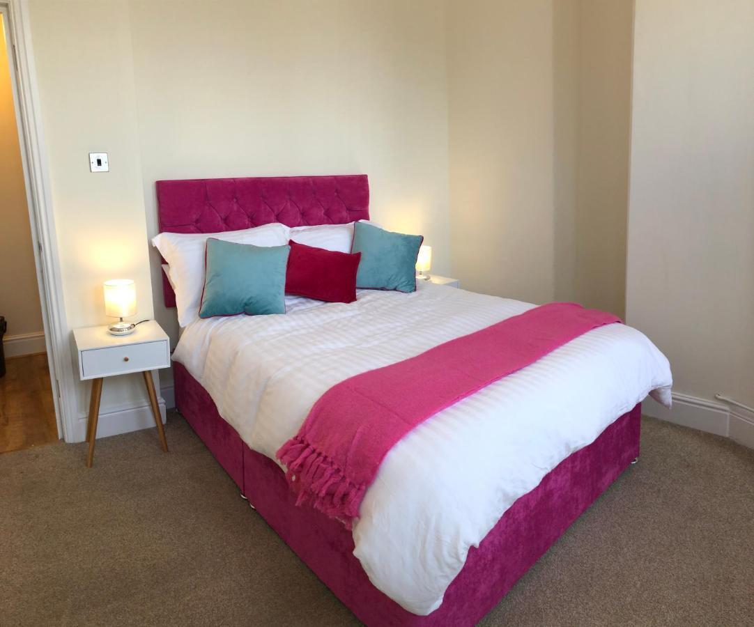 Mostyn Villa Free Private Parking Llandudno Buitenkant foto